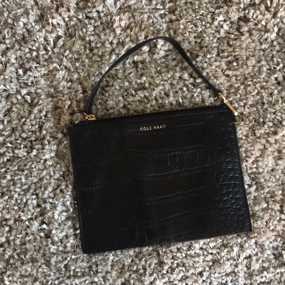 Cole Haan Handbags - Cole Haan Wristlet